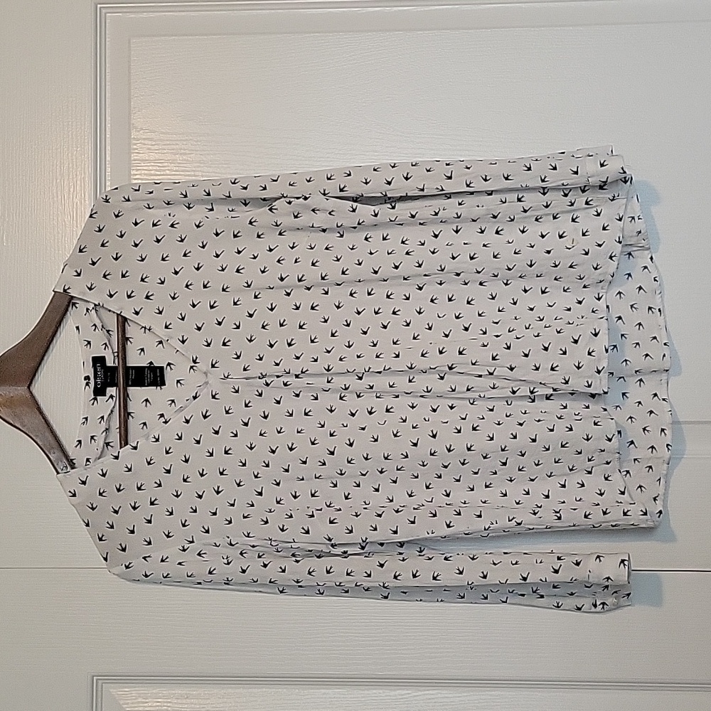 Olsen Europe Long & Pinned Sleeve V Neck Top White w Black Bird Pattern